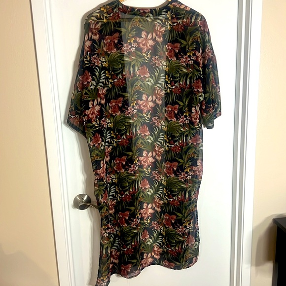 Tropical Floral Chiffon Tunic - Picture 7 of 8